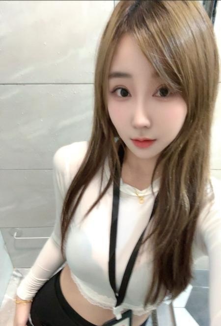 肤白颜值女友糖糖
