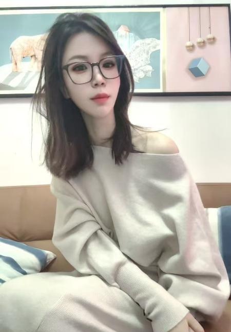 二刷铁西眼镜少妇