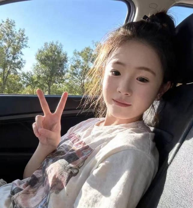 阳光清纯可爱妹天天