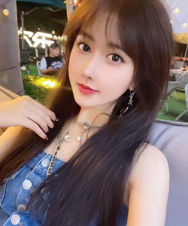 苗条颜值小千代