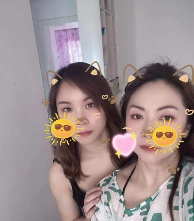 姐妹两人服务好