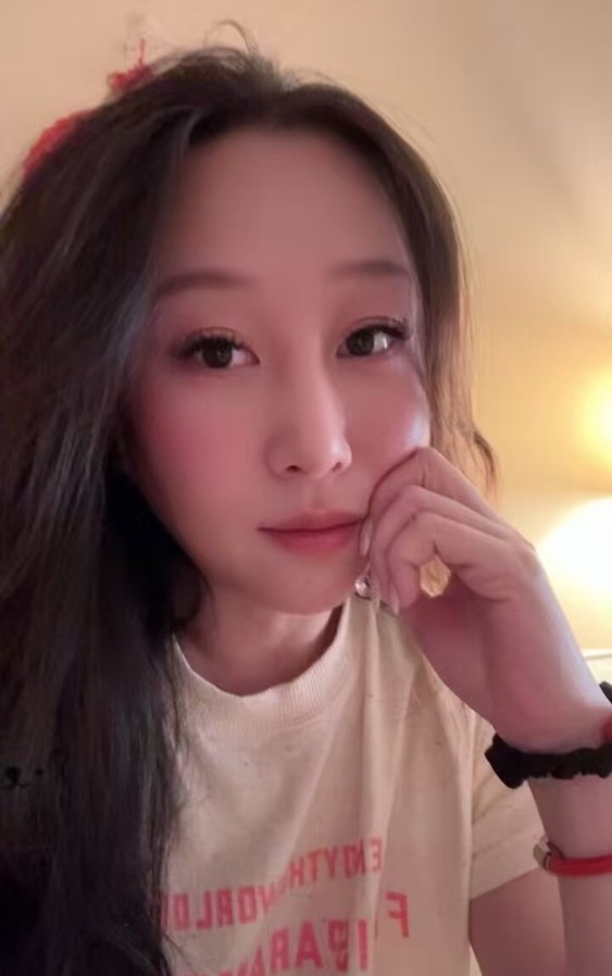 拉丝水床少妇琪琪