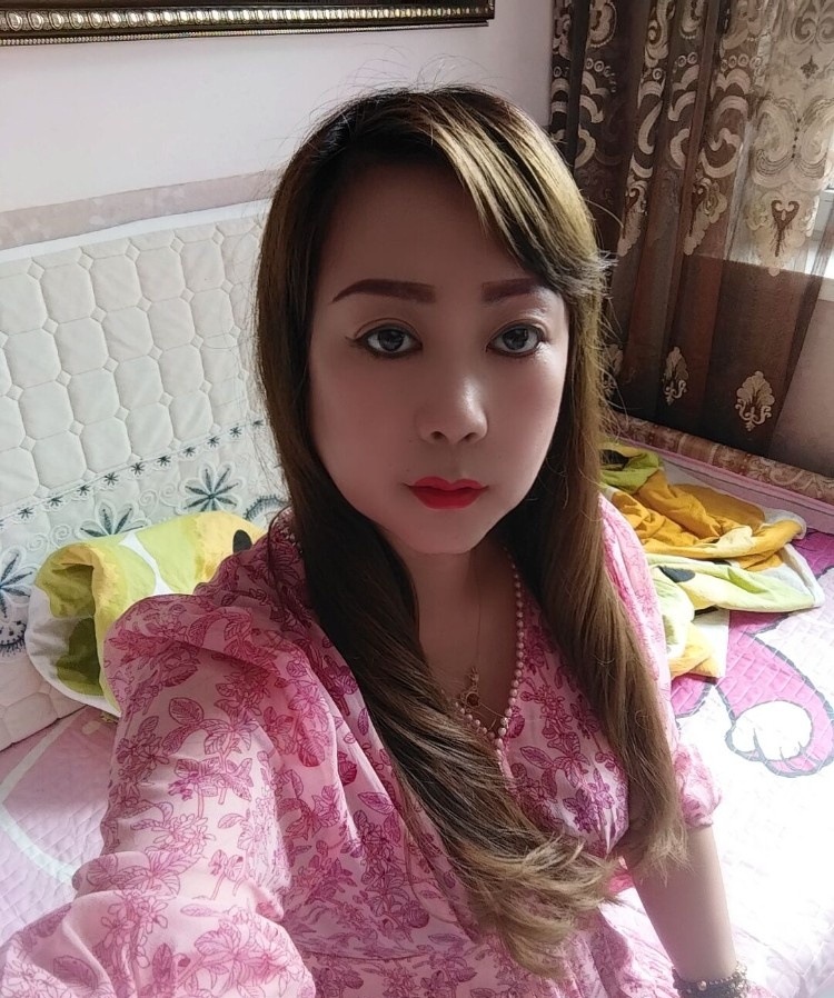 蒲黄榆大屁股姐姐