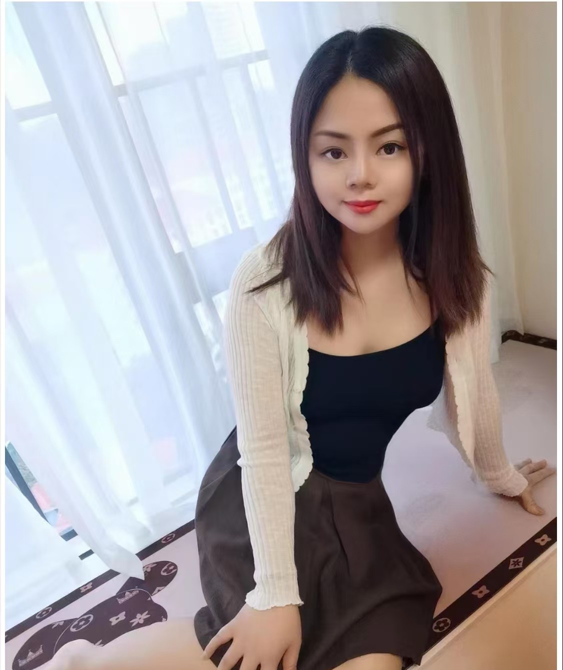 细腰美乳芙蓉