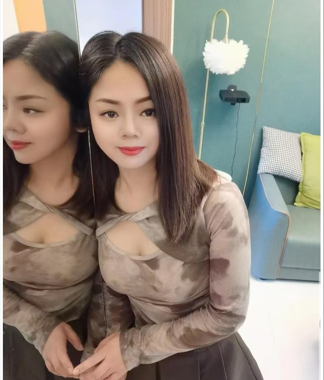 细腰美乳芙蓉
