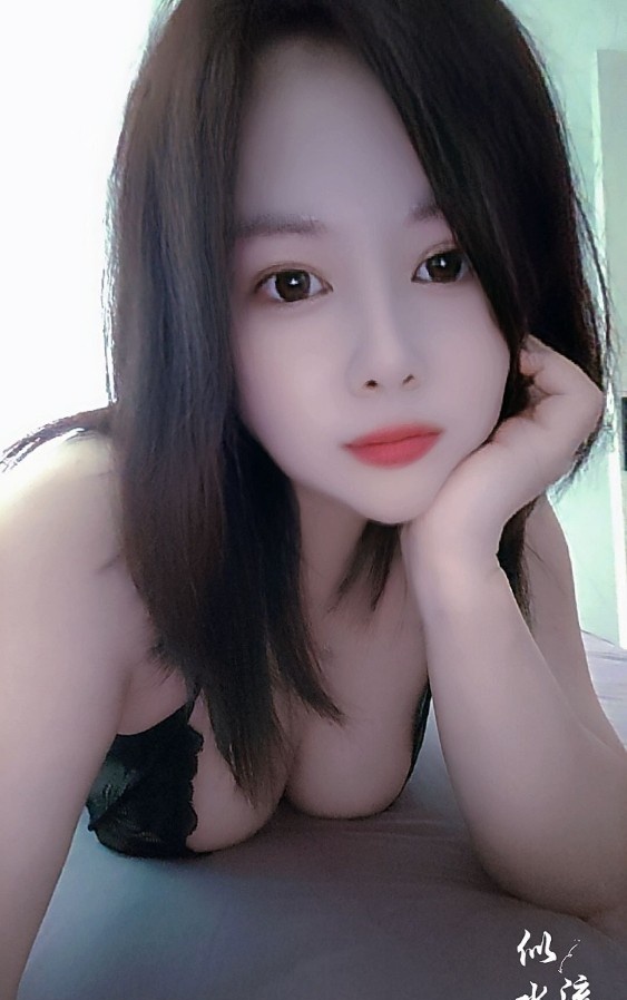 韵味十足美少妇