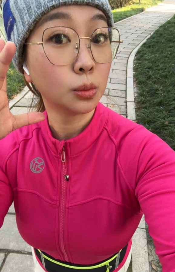 分享杭州名凤眼镜姐姐