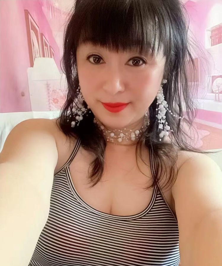 大东大胸熟女