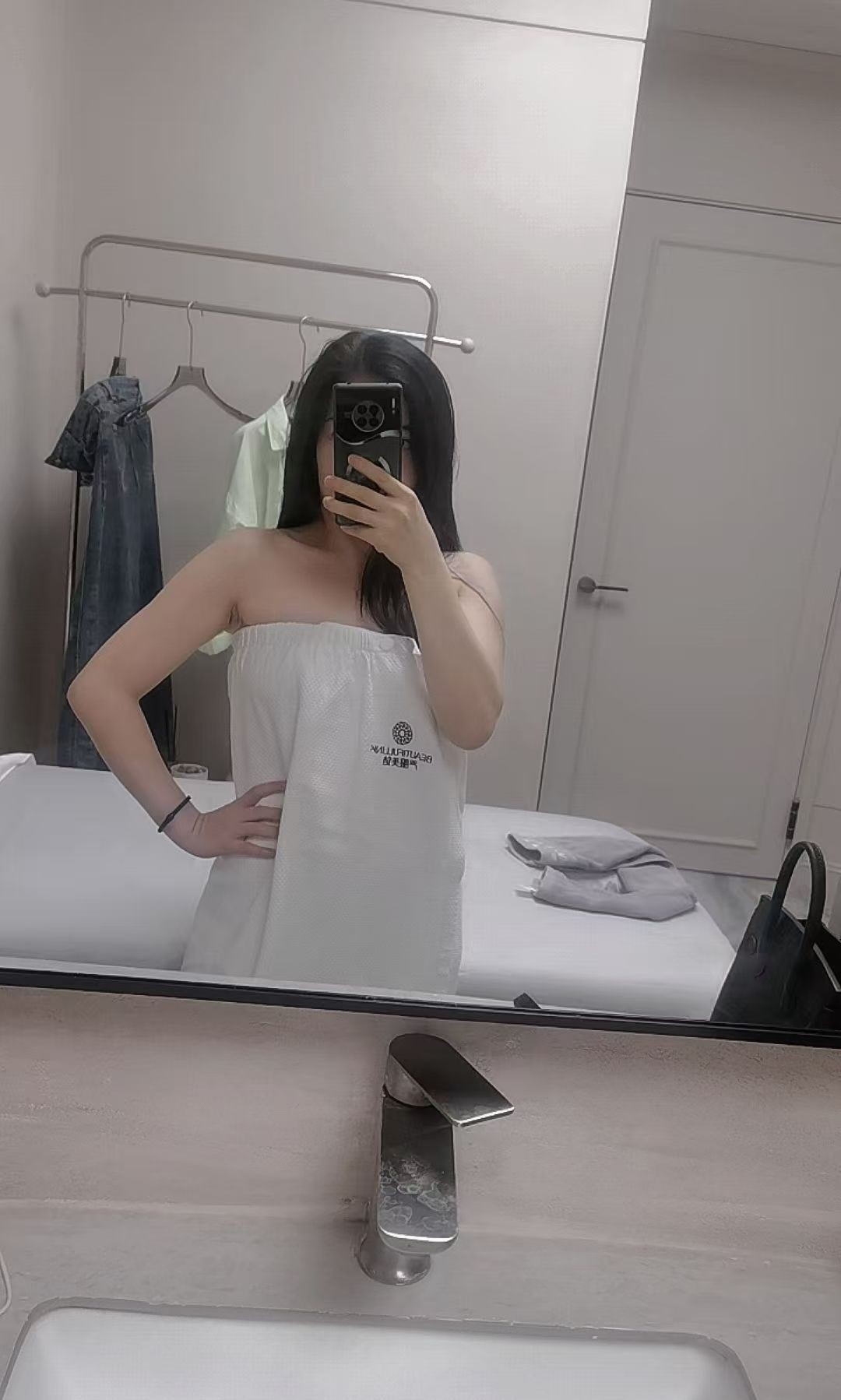 天河潭村小姐姐