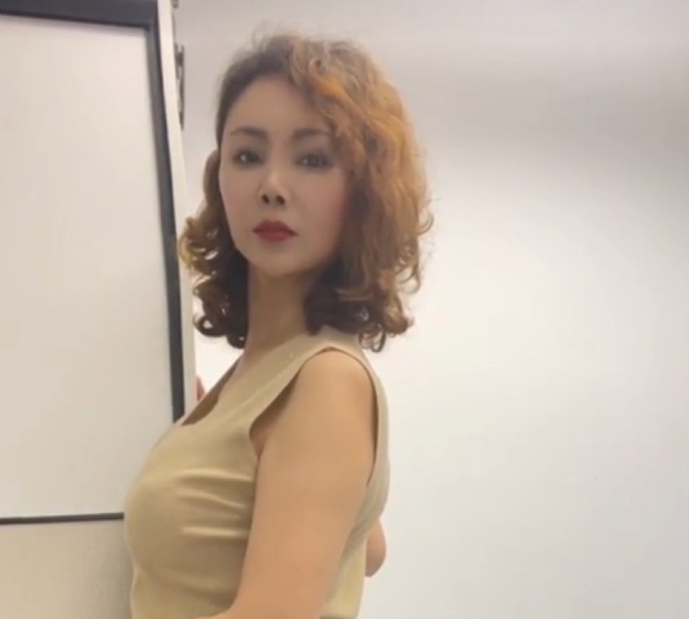 普陀区巨臀姐姐