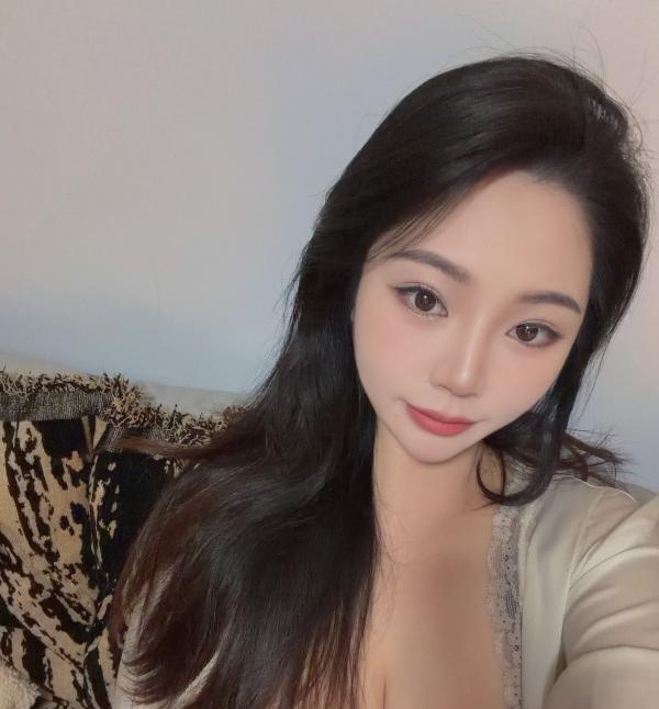 胸大臀翘mimi老师