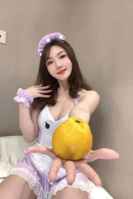 南山肤白大胸KK