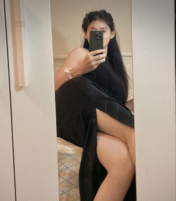 性感高挑长腿御姐