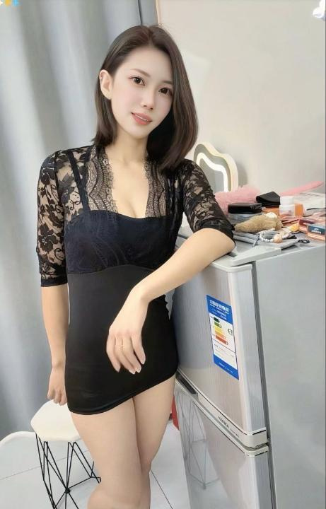 蜀山白嫩小少妇