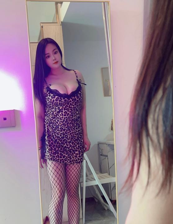 大胸肥臀纯欲笛笛