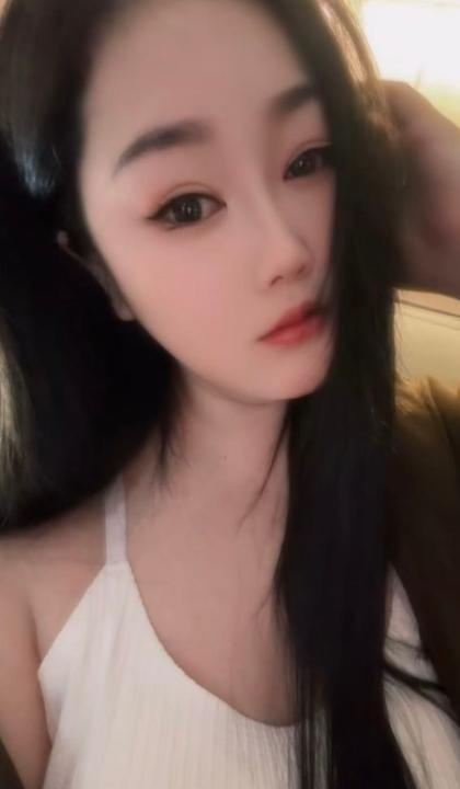 合肥胸大娇小美女