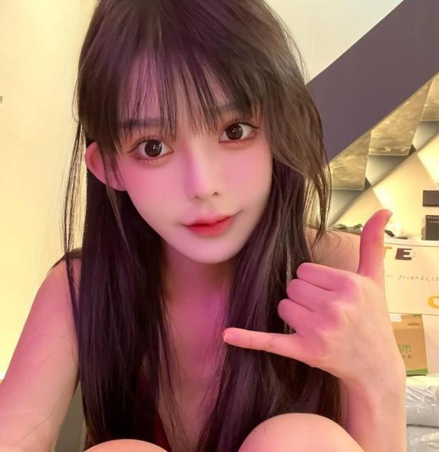 口活很好美乳小姐姐