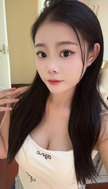 坂田兼职嫩妹竹竹