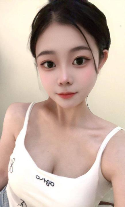 坂田兼职嫩妹竹竹