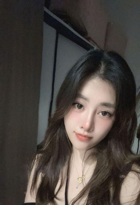 天河迎容儿少妇