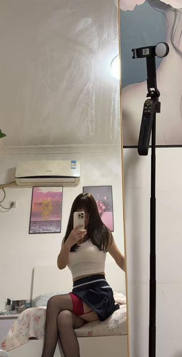 秦淮周婷