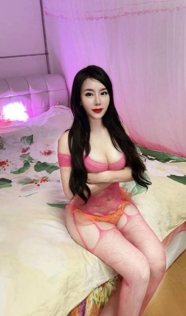 天河爆乳蜜臀女友