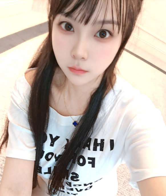 白云奶妈少妇