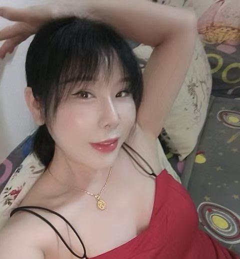 大奶少妇葫芦娃