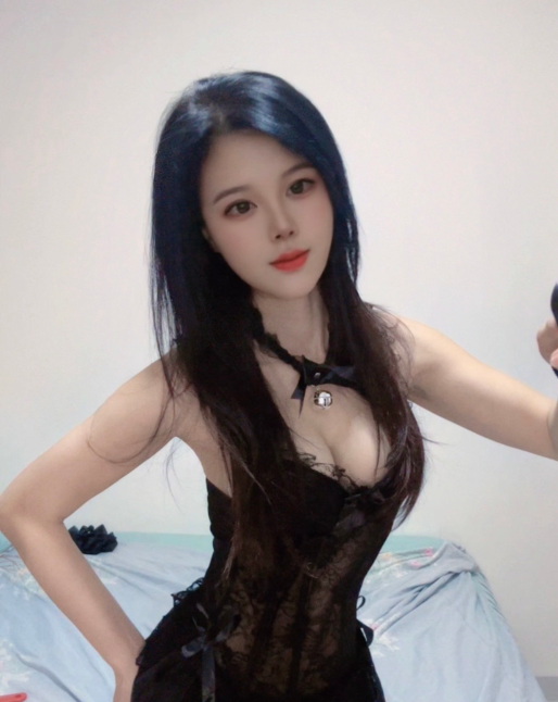 多刷腿精依依