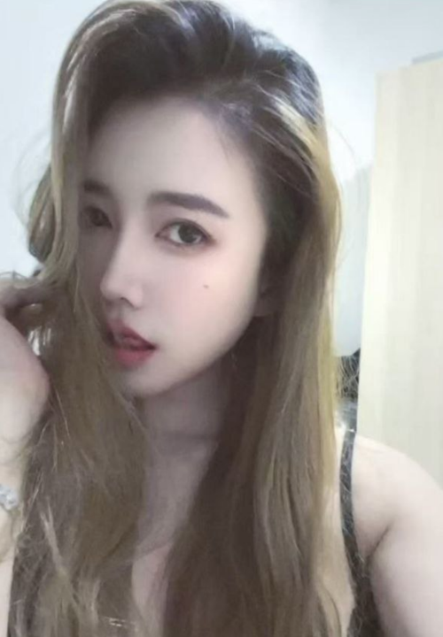拱北大长腿猫小柒