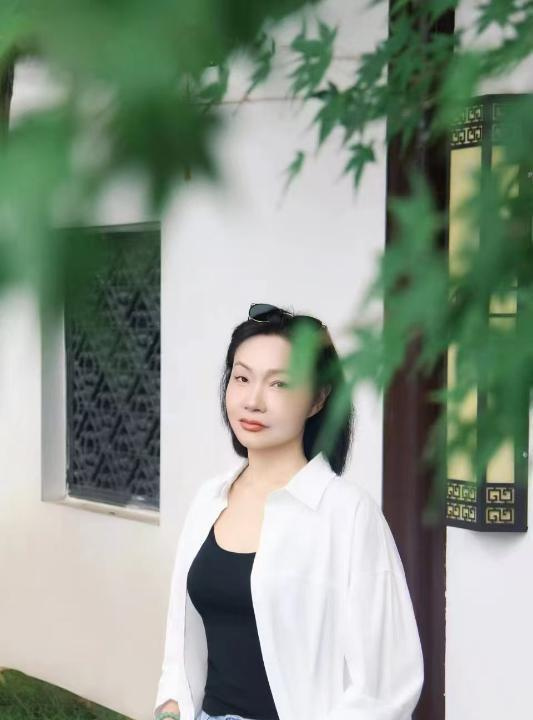 汉阳服务系靓颖老师