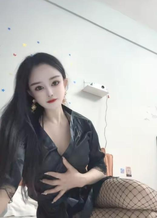 贴身热舞调情的波老师
