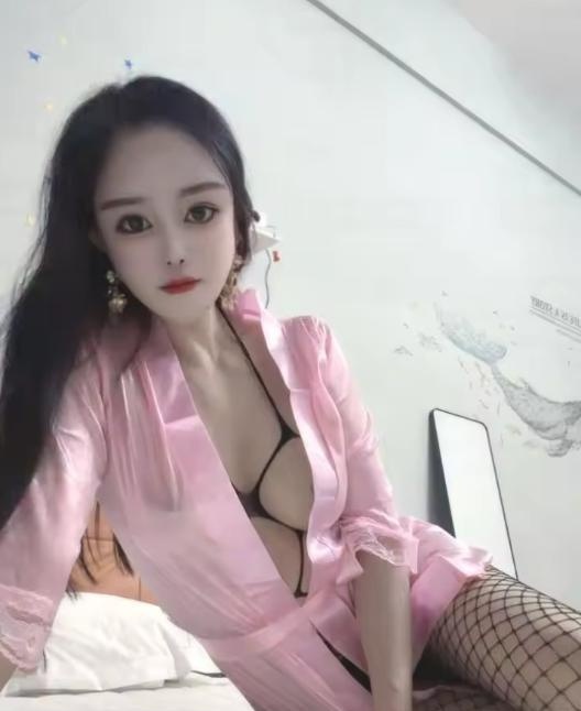 贴身热舞调情的波老师