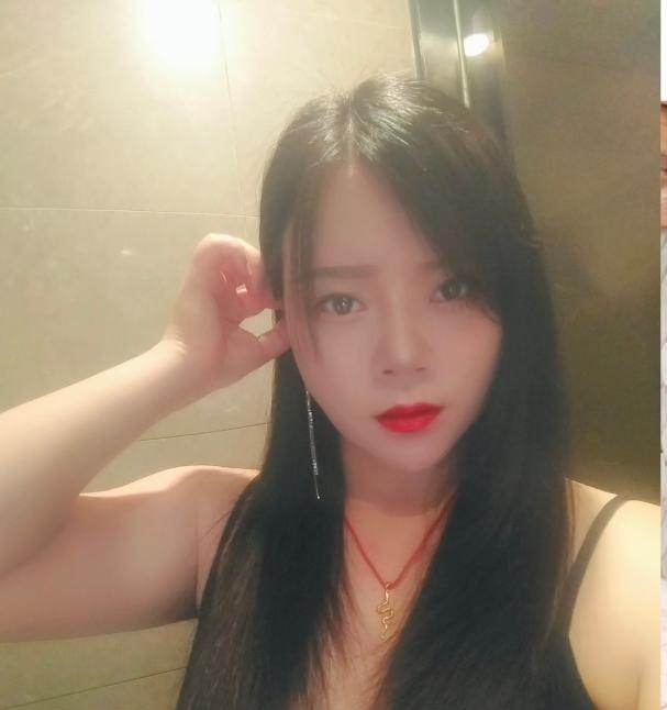 性价比很高的大胸妹子