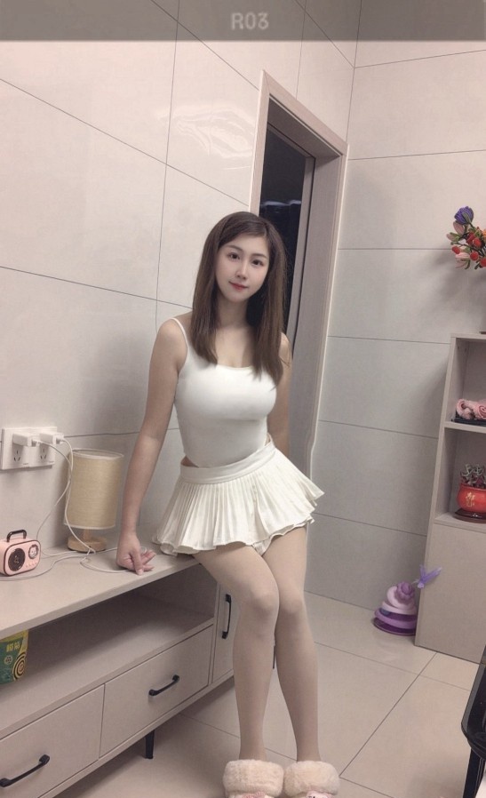 白云江夏芊芊