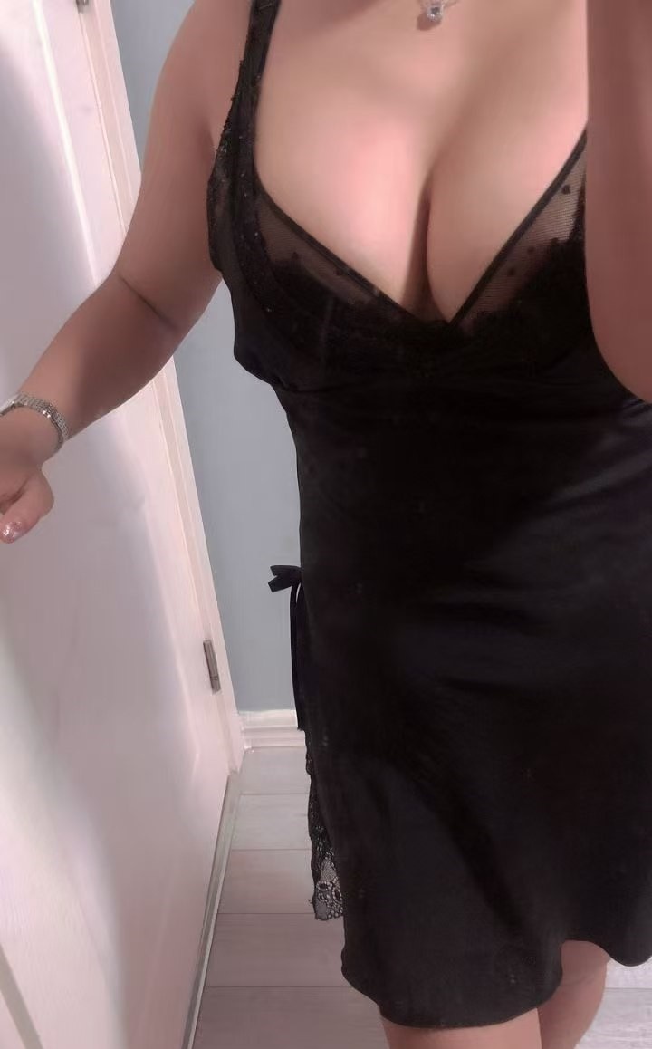 泉州丰满身材大乳少妇