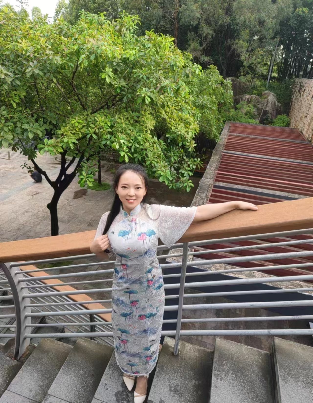 宝安瑜伽叶子老师