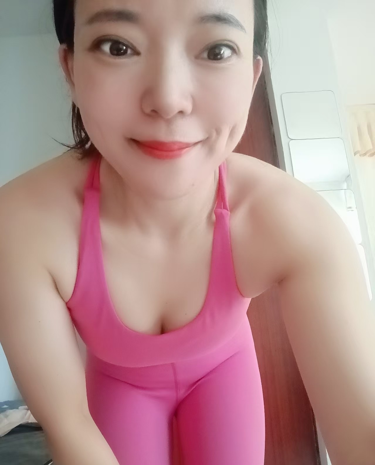 宝安瑜伽叶子老师