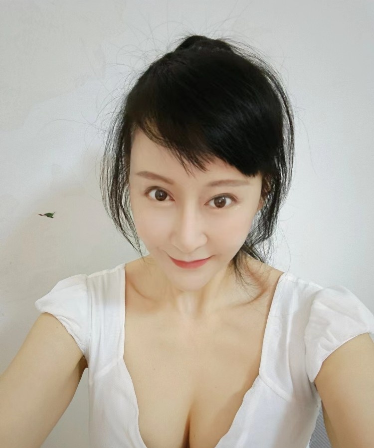 潘家园SM女奴