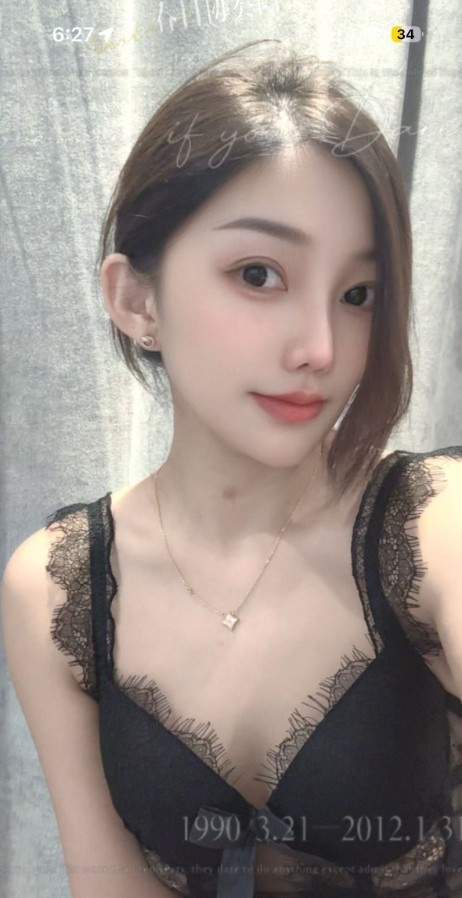 夫子庙高颜值三点粉美女