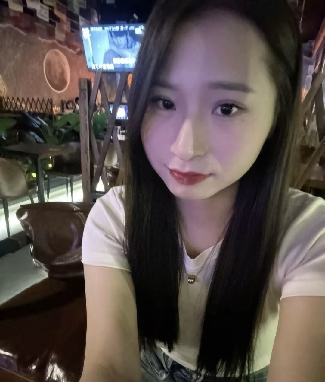 小野猫后入很爽