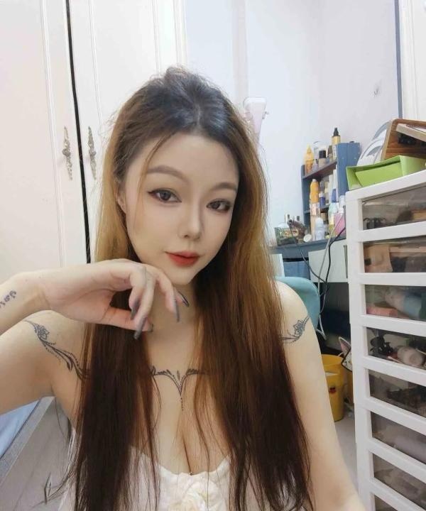 三亚大胸朵朵
