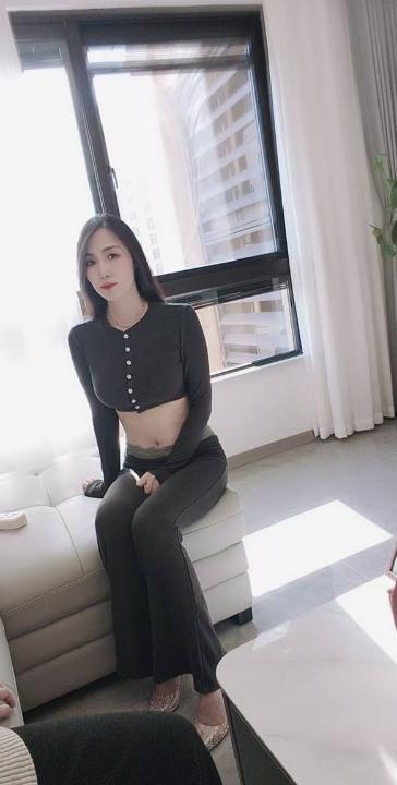 性感苗条长腿老师
