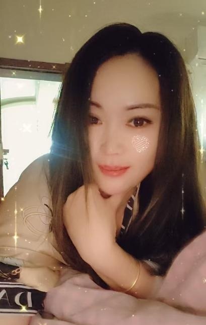 开放潮喷少妇
