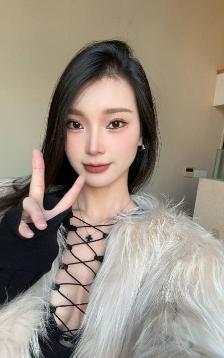 萧山大长腿模特娜美