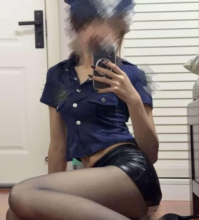 口爆长腿cos御姐