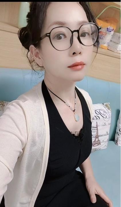 风骚良家少妇