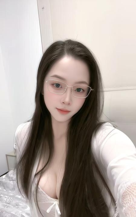 长腿明媚儿