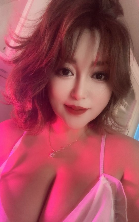 丰满少妇