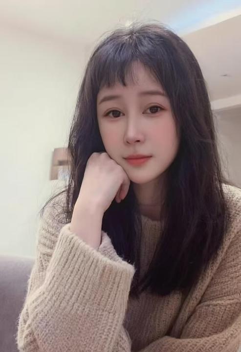 东站娃娃脸巨乳少妇